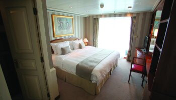 1548637952.0788_c551_Silversea Cruises Silver Shadow Accommodation Veranda Suite 1.jpg